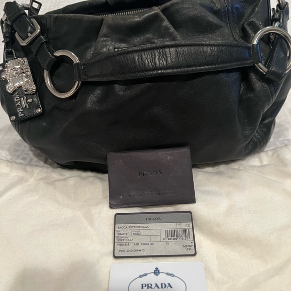 Beautiful Prada Purse - Picture 5 of 6